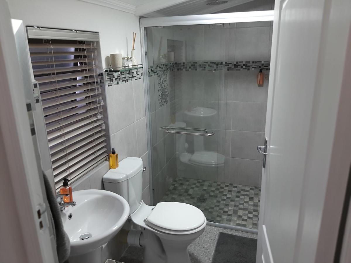 Vergenoegd Guesthouse Parow Dış mekan fotoğraf