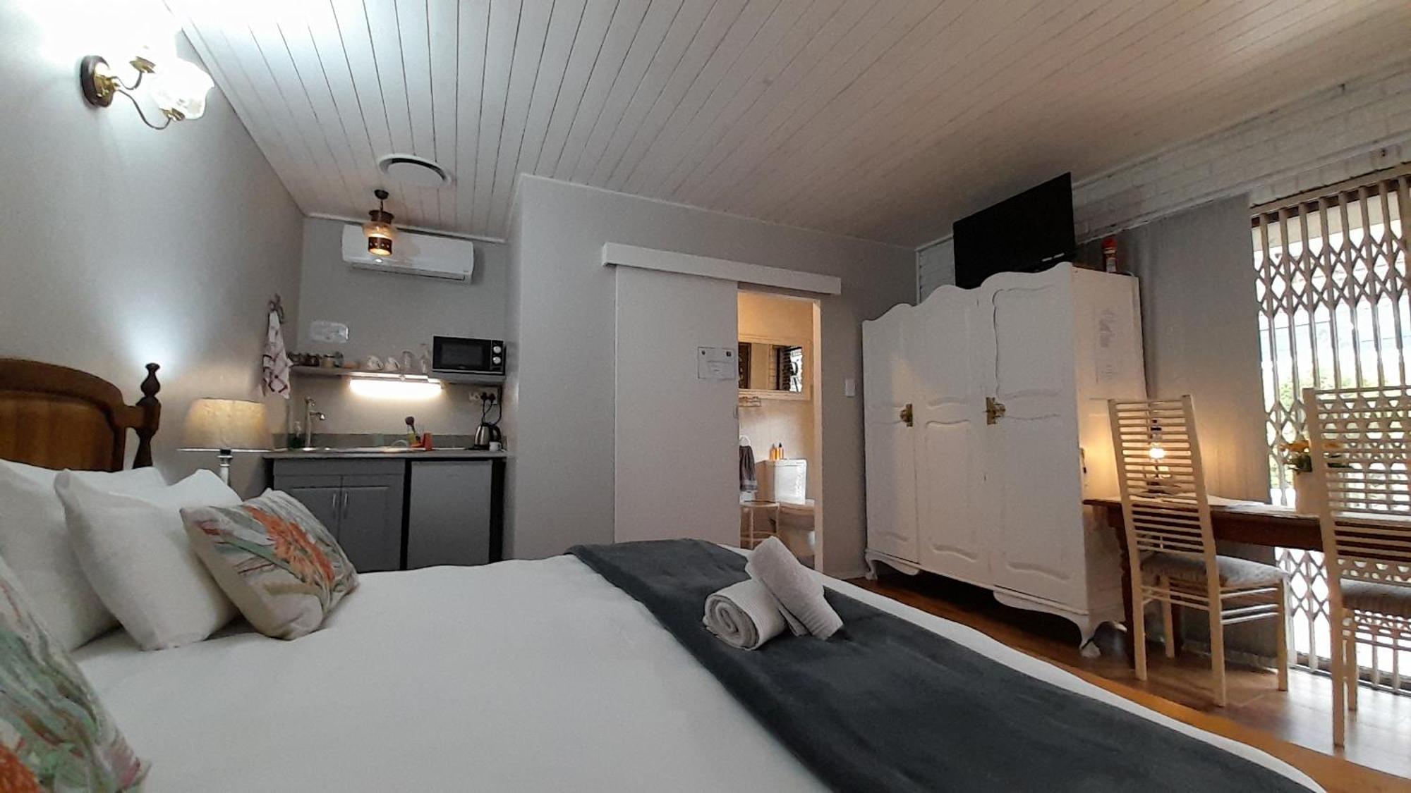 Vergenoegd Guesthouse Parow Dış mekan fotoğraf