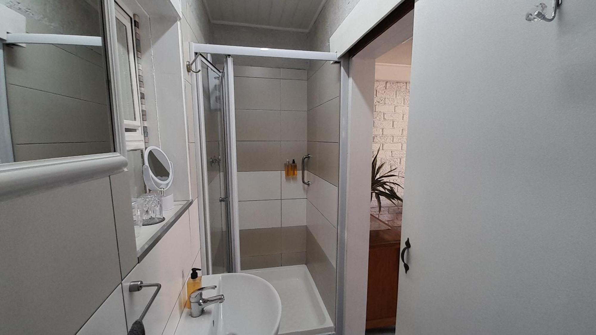 Vergenoegd Guesthouse Parow Dış mekan fotoğraf